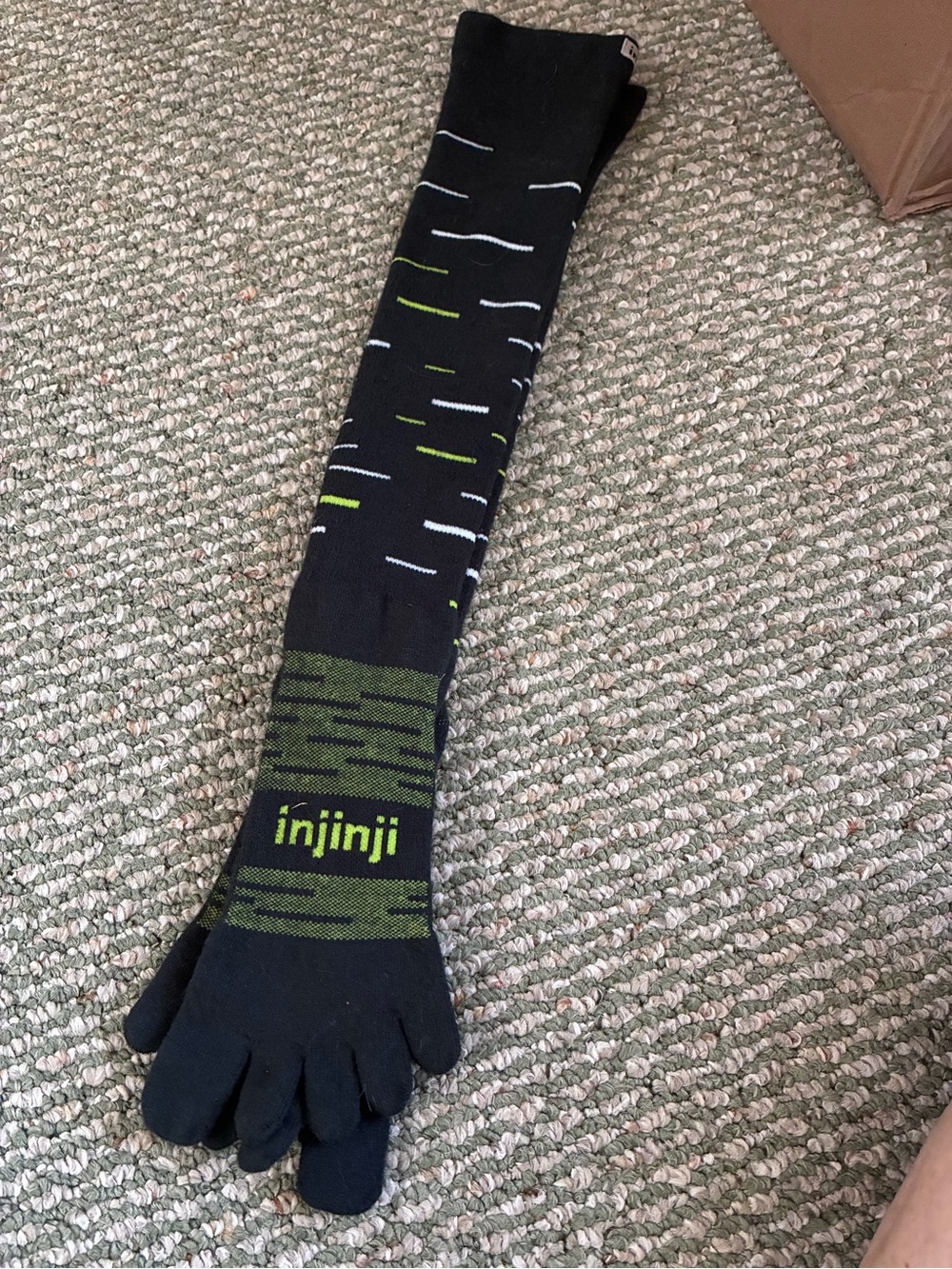 😎 Injunji Snow Socks - Picture 5 of 9